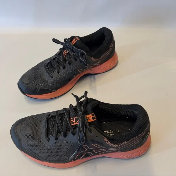 ASICS Gel Black and Salmon Women’s Size 7 Sneakers Running Shoe - Picture 6 of 9